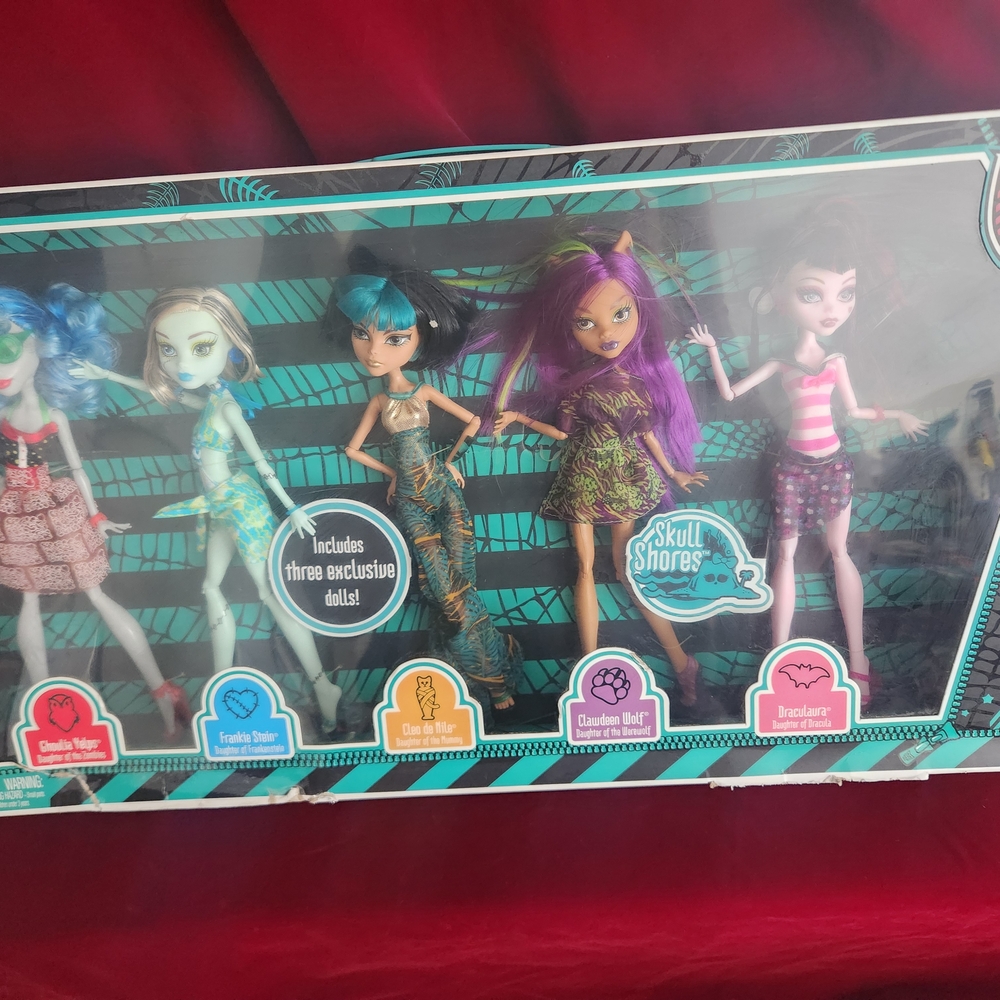 Monster High Skull Shores Doll Set (2011) New In Box **check Photos!